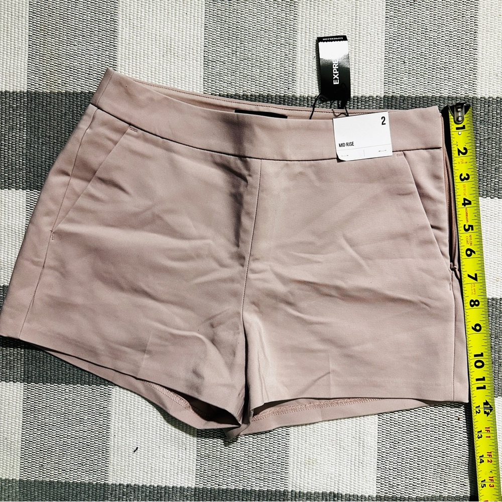 NEW Express mid rise dress-up women shorts size 2